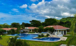 Гостиница Guanacaste Villagge  Потреро